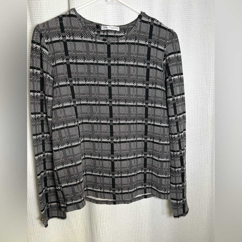 Zara Women’s M long sleeve top